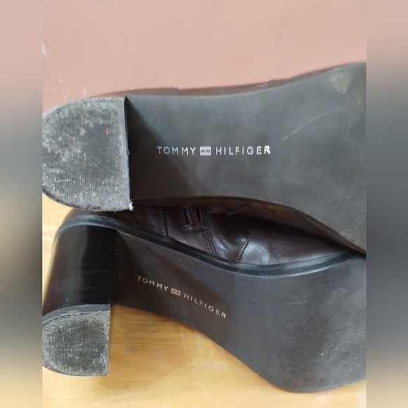 Tommy Hilfiger Miranda women's heeled zip up boots size 8M - Picture 6 of 10